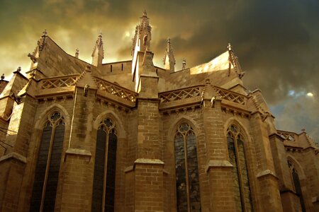 Monument sky architecture