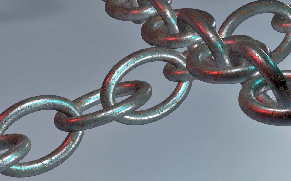Steel caught chain link