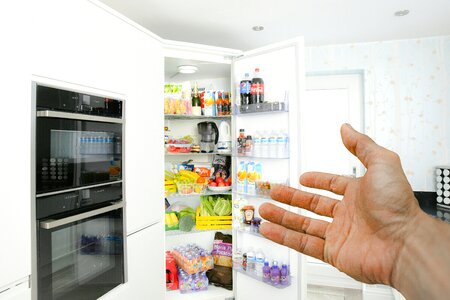 Door refrigerator invitation
