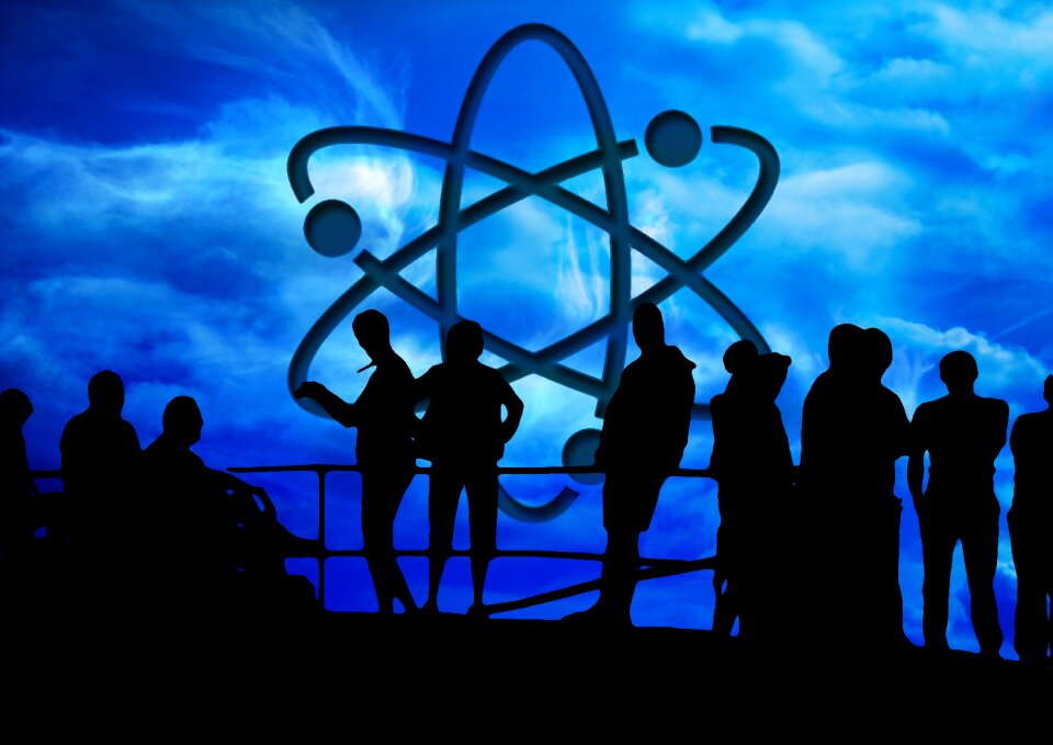 Nuclear energy train neutron