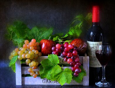 Wooden crate red wine glass