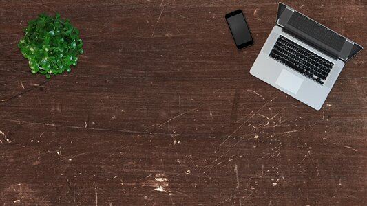 Laptop mobile phone apple