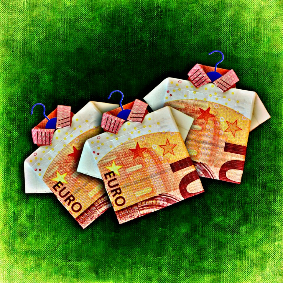 Euro cash and cash equivalents reserve