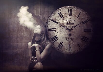 Portrait e-cigarette Free illustrations