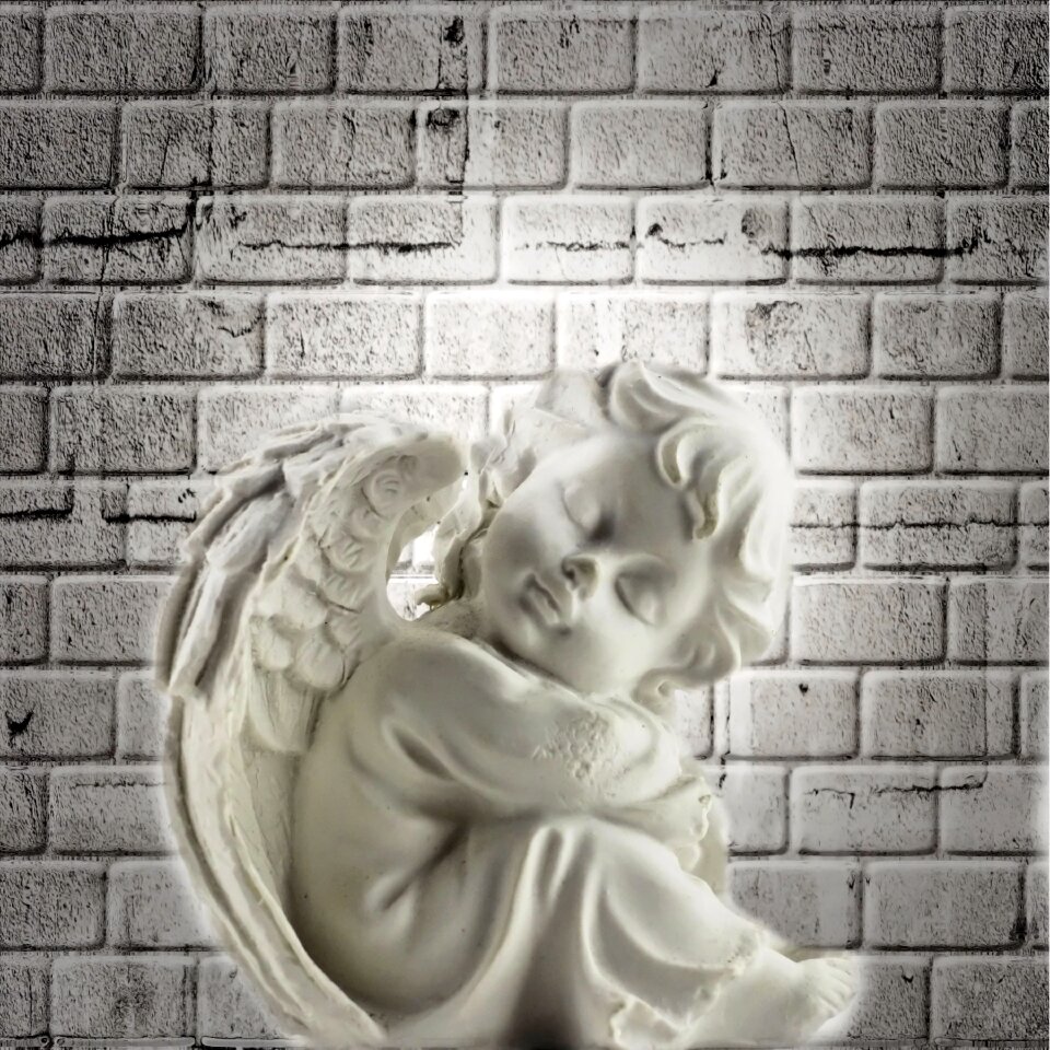 Figure child angel face