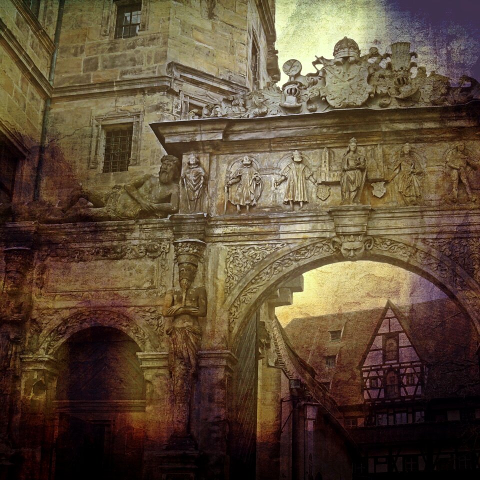 Historically facade building