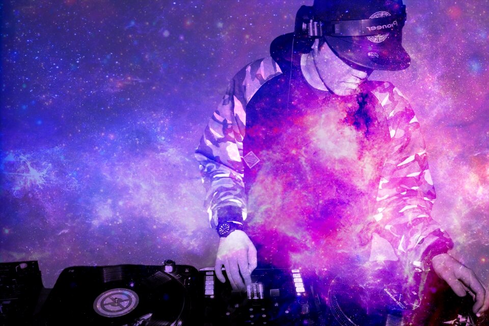 Turntable music hip