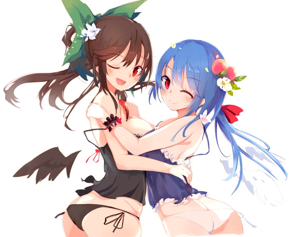 She's "Utsuho Reiuji" From Touhou.