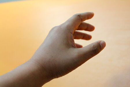Man hand shuki