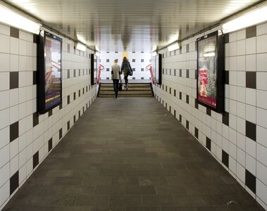 Tunnel architecture depth