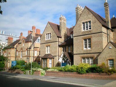 Buildings ikerhazak kohazak