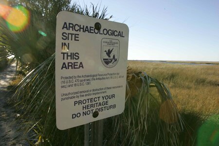 Area location shield