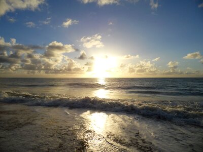 Sol mar beach photo