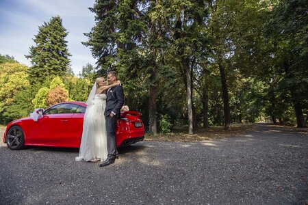 Groom bride Audi