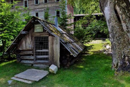 Building trapper joe ghost town