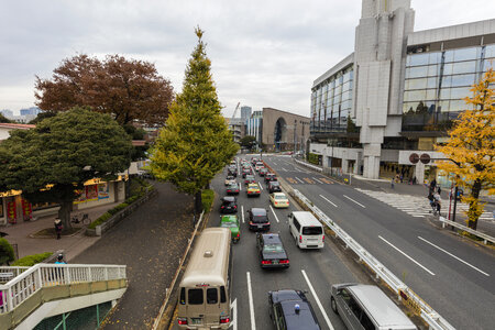 2 Shinanocho station photo