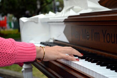 Keyboard melody classical