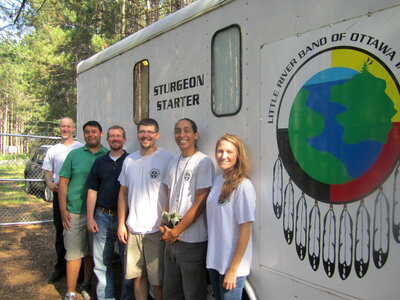 Mobile lake sturgeon rearing unit