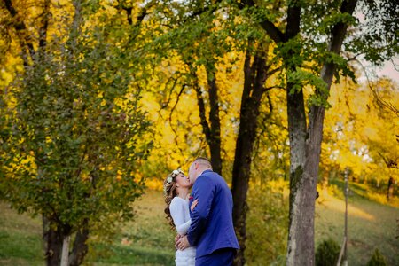 Bride groom kiss photo