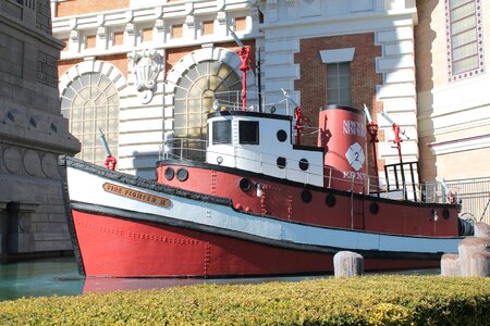 Rescue safety ship
