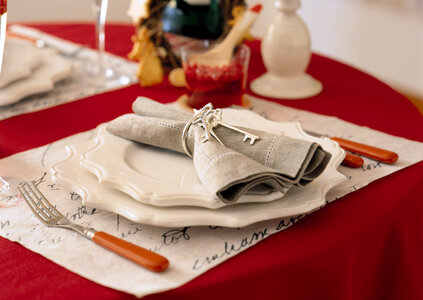 Fine restaurant dinner table place setting photo