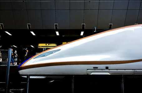 7 Hokuriku bullet train