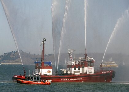 Water fireboats ships photo