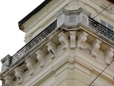 Arabesque balcony baroque