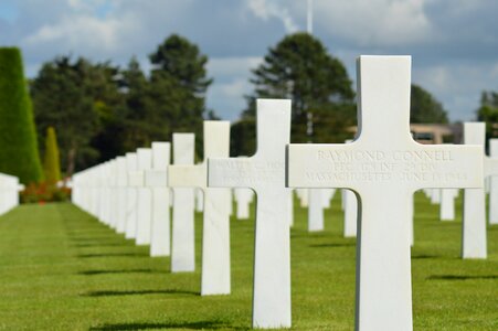 Normandy tribute soldier photo