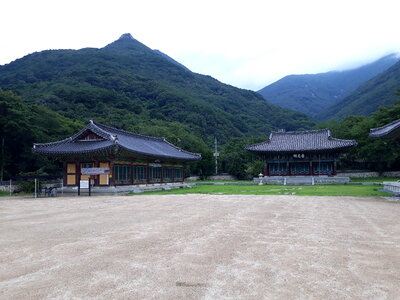 Pyochungsa Korean Buddhist temple in Miryang