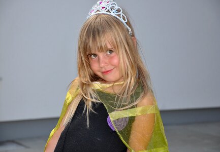 Princess blond face
