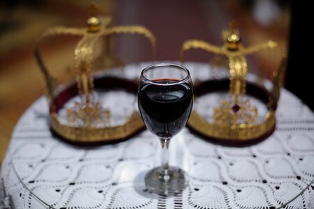 Red Wine coronation crown