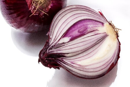 Sliced sulfide containing essential oils