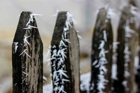 Cold fence frost
