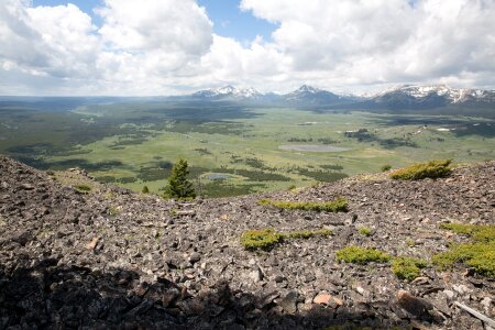 Bunsen Peak Trail. Yellowstone national park
