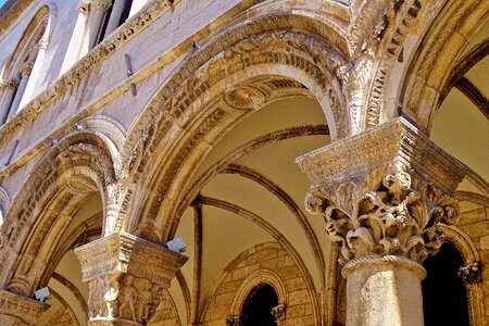 Columnar tirbögen rhaeto romanic
