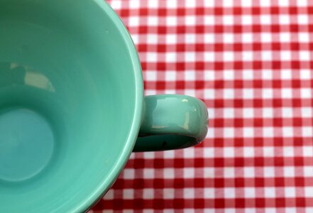 Cup table white