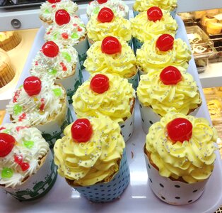 Cup cake yellow sweet photo