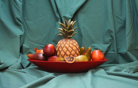Apple pomegranate pears