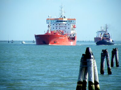 Freighter cargo ship porto photo