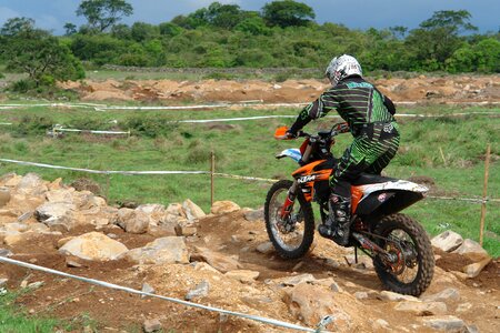 Traverse field competition motorcyclist