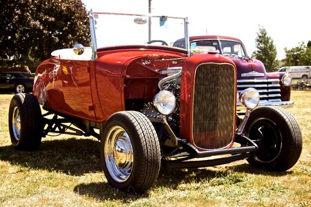 Roadsters drag old