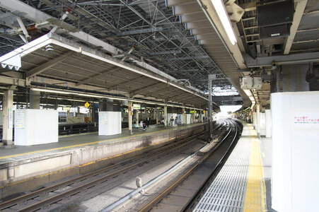 15 Shinbashi Station