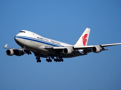 Aircraft airplane landing photo