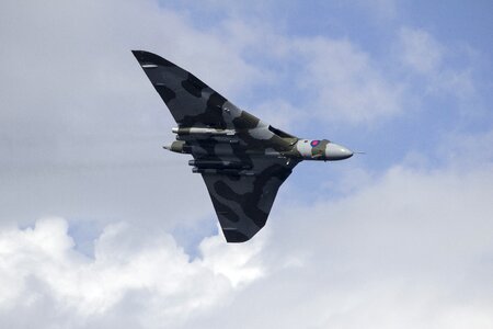 Xh558 raf jet photo