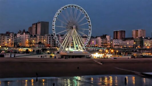 Wheel seashore night