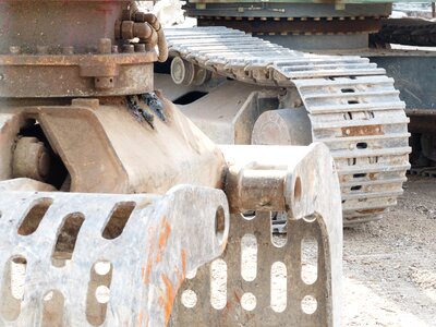 Site construction machine tracked vehicle