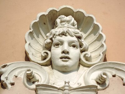 Baroque statue carving photo