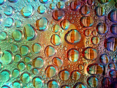 Beaded structure condensation photo