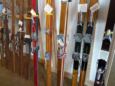 Ski wooden skis ski history